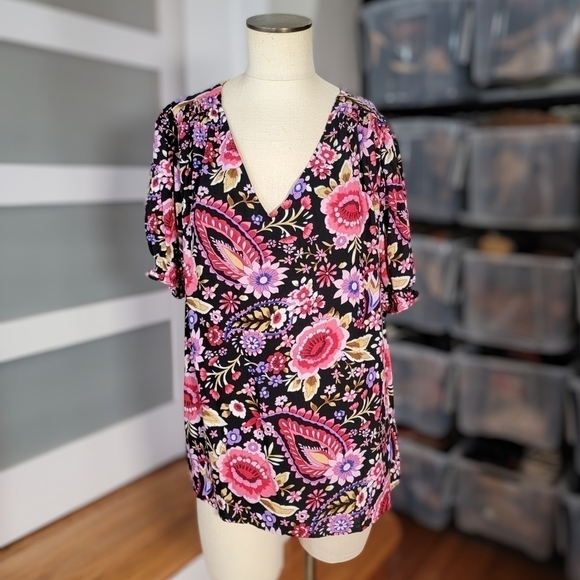 NEW Cynthia Rowley Woman Floral Top Size 1X - Picture 1 of 16
